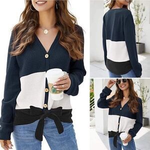 NWT THANTH Button Down Sweater. Blue & White M#026